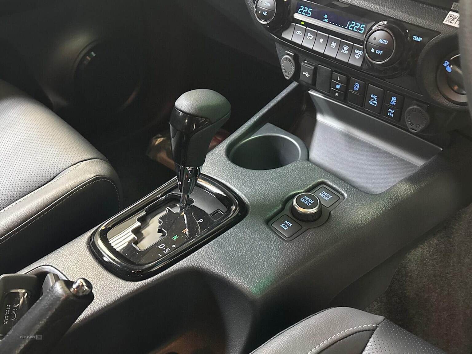 Mar 2025 Toyota Hilux Invincible X D/Cab Pick Up 2.8 Hybrid 48V Auto