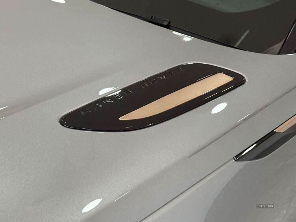 Mar 2020 Land Rover Range Rover Velar 3.0 D300 R-Dynamic HSE 5dr Auto