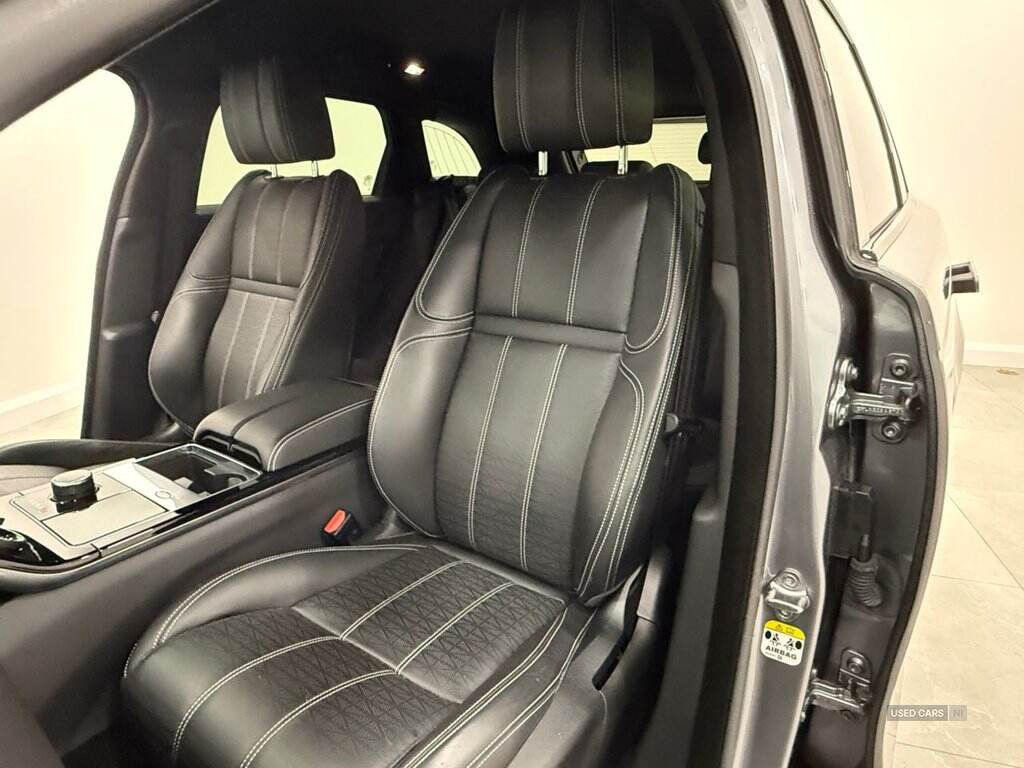 Mar 2020 Land Rover Range Rover Velar 3.0 D300 R-Dynamic HSE 5dr Auto