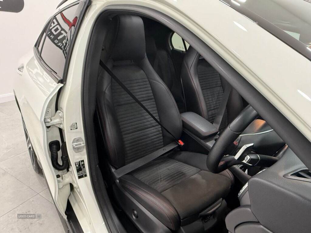 Mar 2016 Mercedes-Benz GLA GLA 220d 4Matic AMG Line 5dr Auto [Prem Plus]