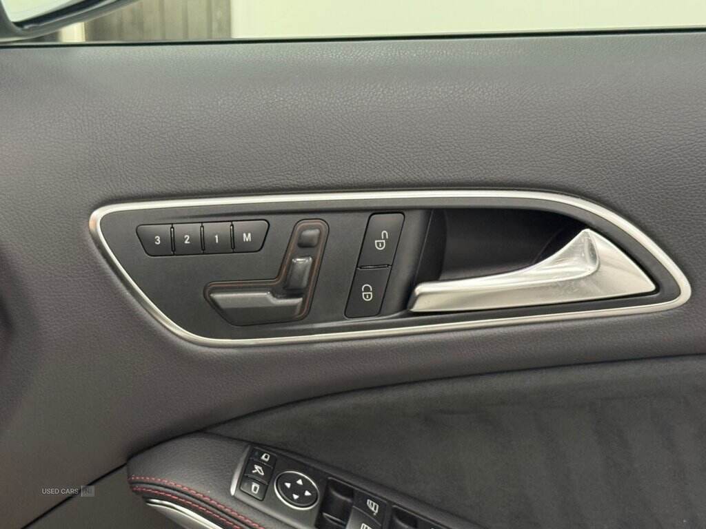 Mar 2016 Mercedes-Benz GLA GLA 220d 4Matic AMG Line 5dr Auto [Prem Plus]