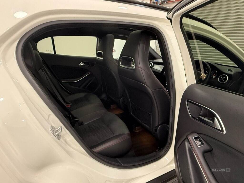 Mar 2016 Mercedes-Benz GLA GLA 220d 4Matic AMG Line 5dr Auto [Prem Plus]