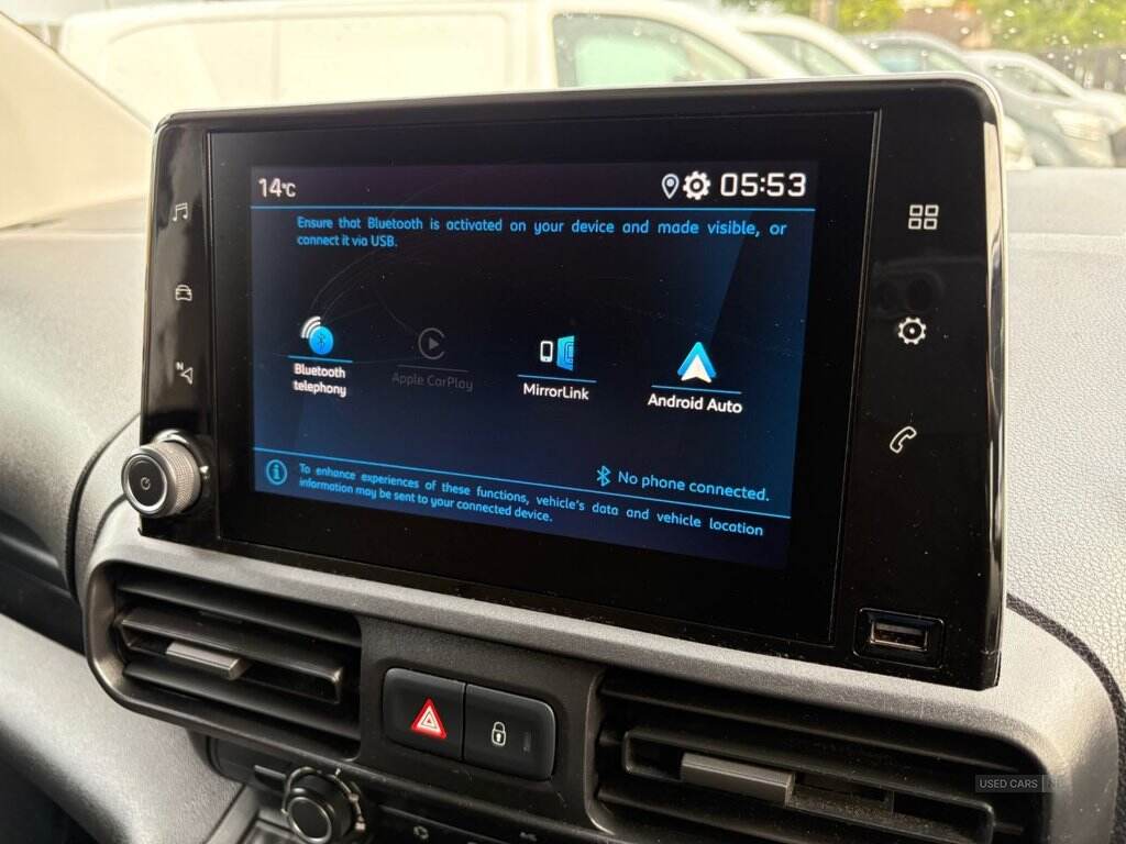 Jan 2021 Peugeot Partner 1000 1.5 BlueHDi 100 Professional Van