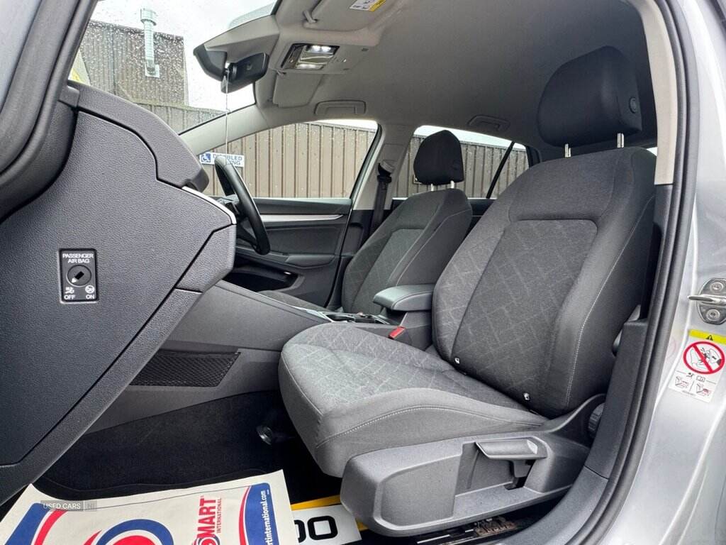 Feb 2023 Volkswagen Golf 2.0 TDI Life 5dr DSG