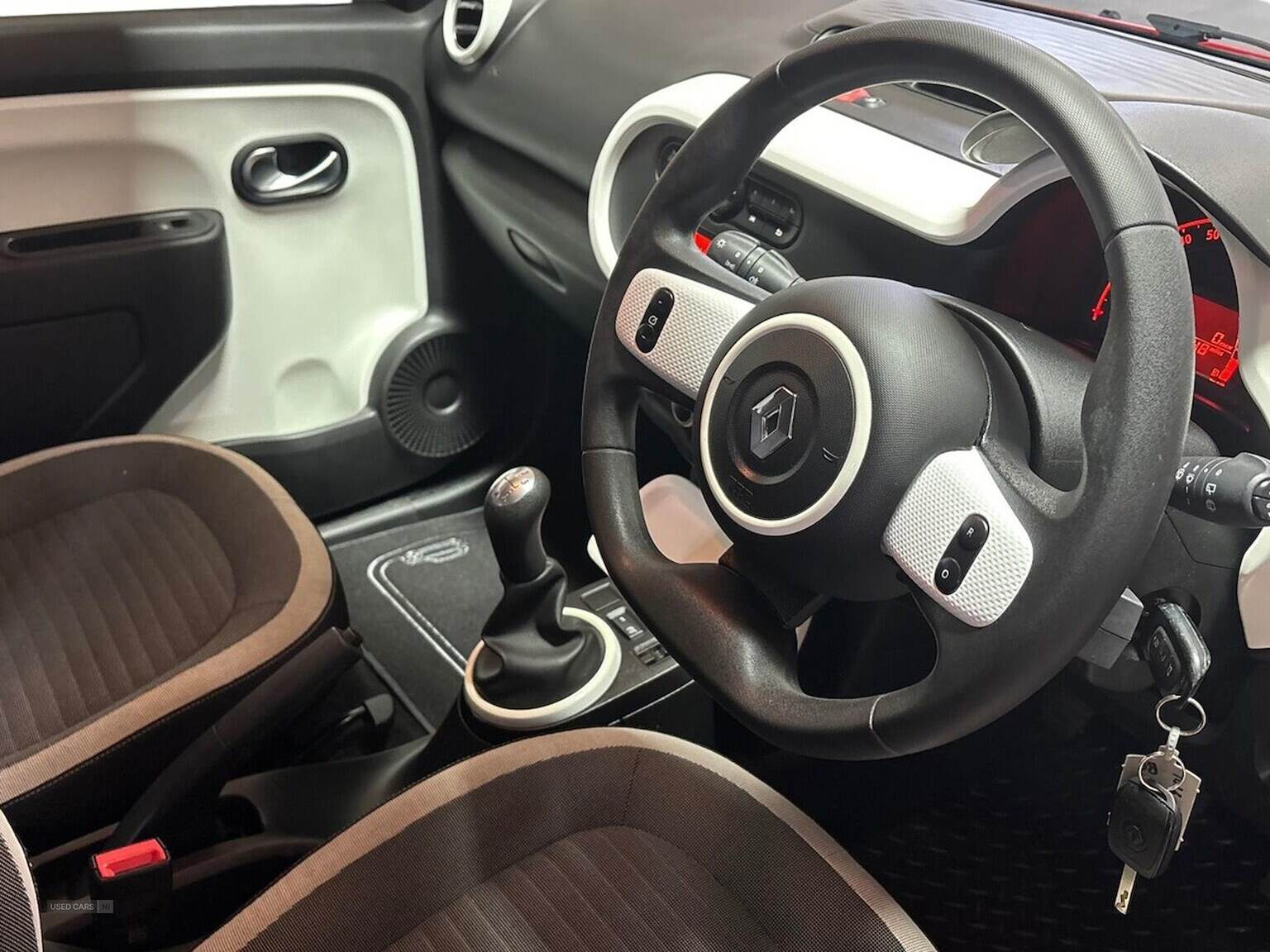 Jan 2018 Renault Twingo 1.0 Sce Play 5Dr