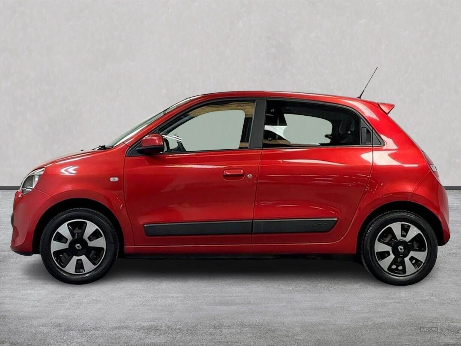 Jan 2018 Renault Twingo 1.0 Sce Play 5Dr