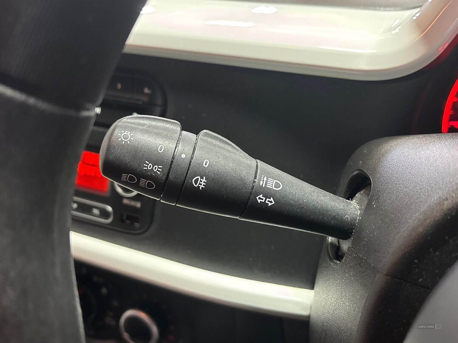 Jan 2018 Renault Twingo 1.0 Sce Play 5Dr