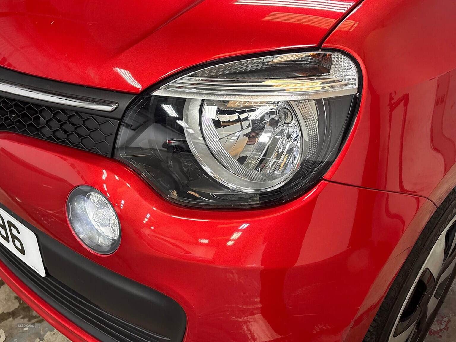 Jan 2018 Renault Twingo 1.0 Sce Play 5Dr