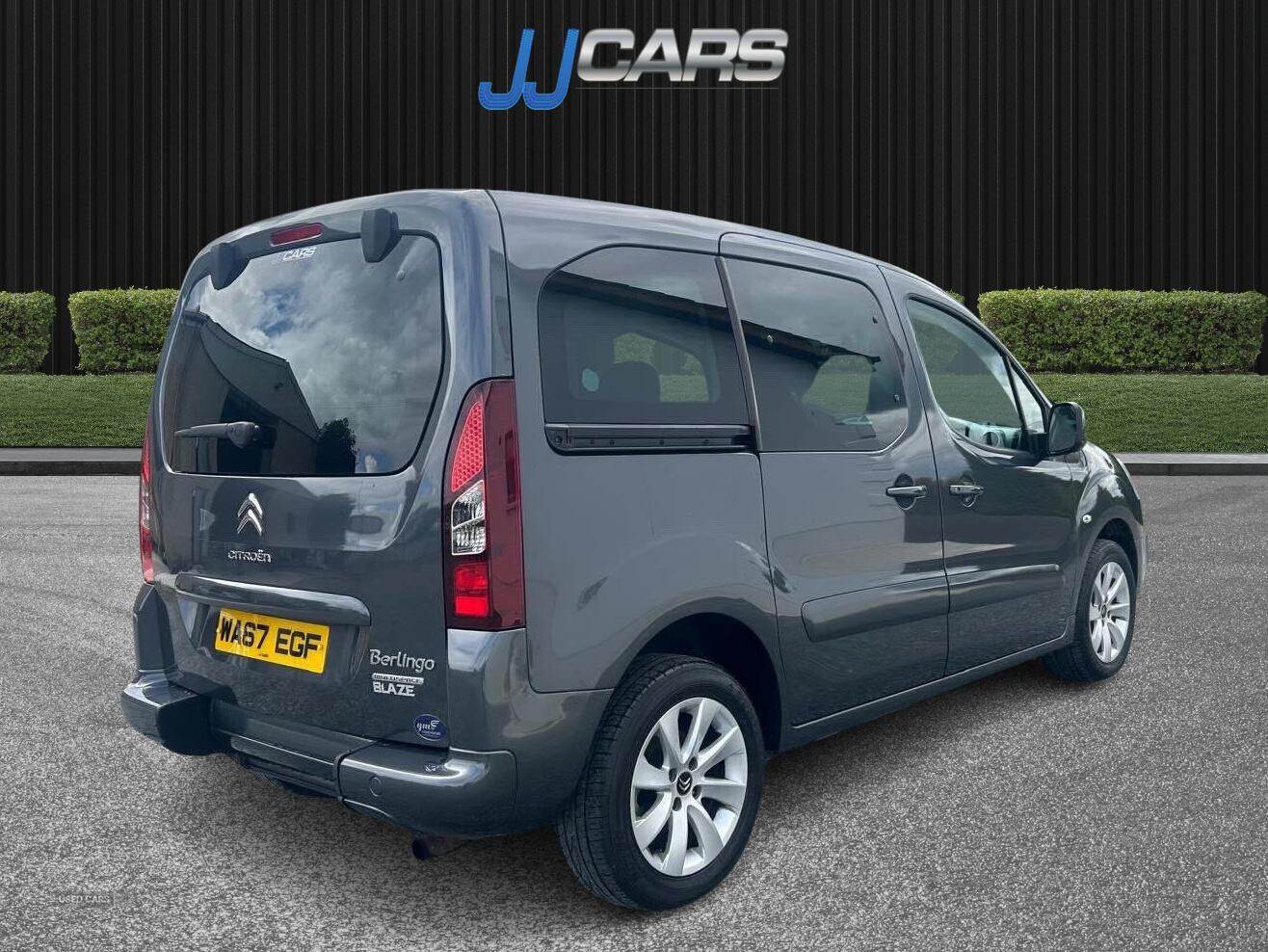 Dec 2017 Citroen Berlingo Multispace 1.6 BlueHDi 100 Feel 5dr