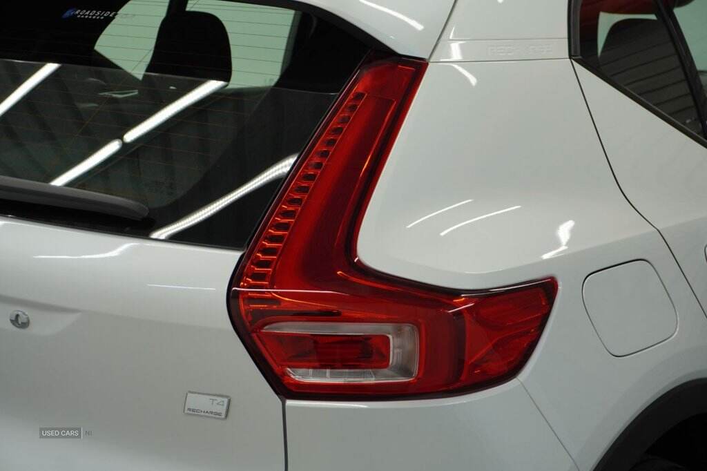 Jan 2023 Volvo XC40 1.5 T4 Recharge PHEV Plus Dark 5dr Auto