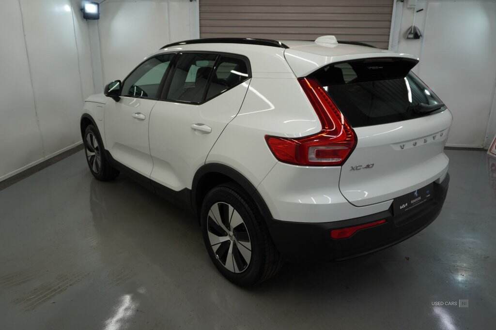 Jan 2023 Volvo XC40 1.5 T4 Recharge PHEV Plus Dark 5dr Auto