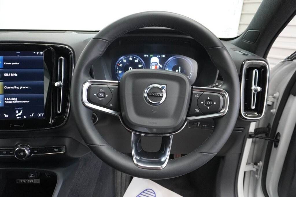 Jan 2023 Volvo XC40 1.5 T4 Recharge PHEV Plus Dark 5dr Auto