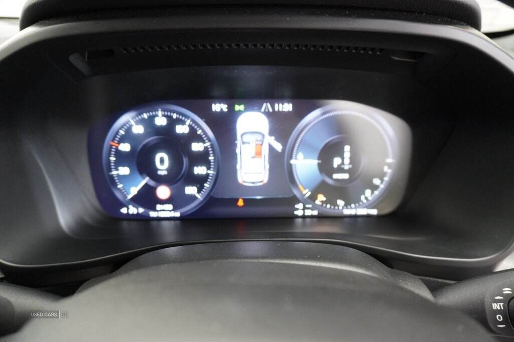 Jan 2023 Volvo XC40 1.5 T4 Recharge PHEV Plus Dark 5dr Auto