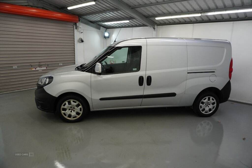 2021 Fiat Doblo 1.6 MultiJetII Maxi Tecnico Panel Van 6dr Diesel Manual L2 H1 Euro 6 (s/s) (120 bhp)