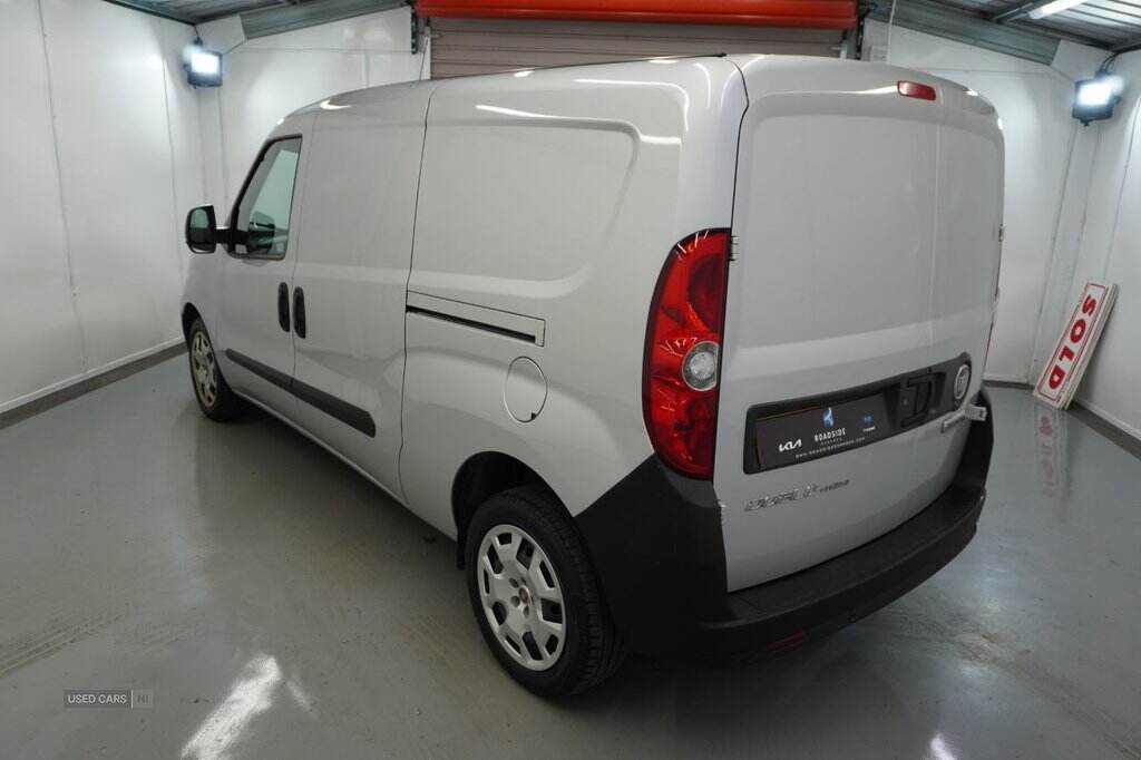 2021 Fiat Doblo 1.6 MultiJetII Maxi Tecnico Panel Van 6dr Diesel Manual L2 H1 Euro 6 (s/s) (120 bhp)