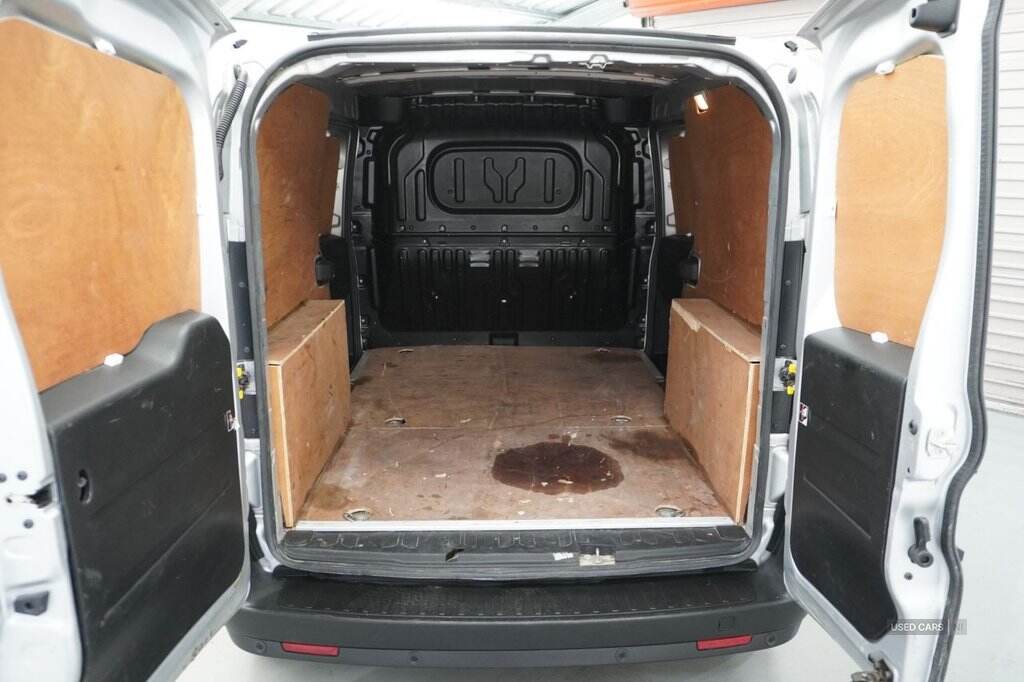 2021 Fiat Doblo 1.6 MultiJetII Maxi Tecnico Panel Van 6dr Diesel Manual L2 H1 Euro 6 (s/s) (120 bhp)