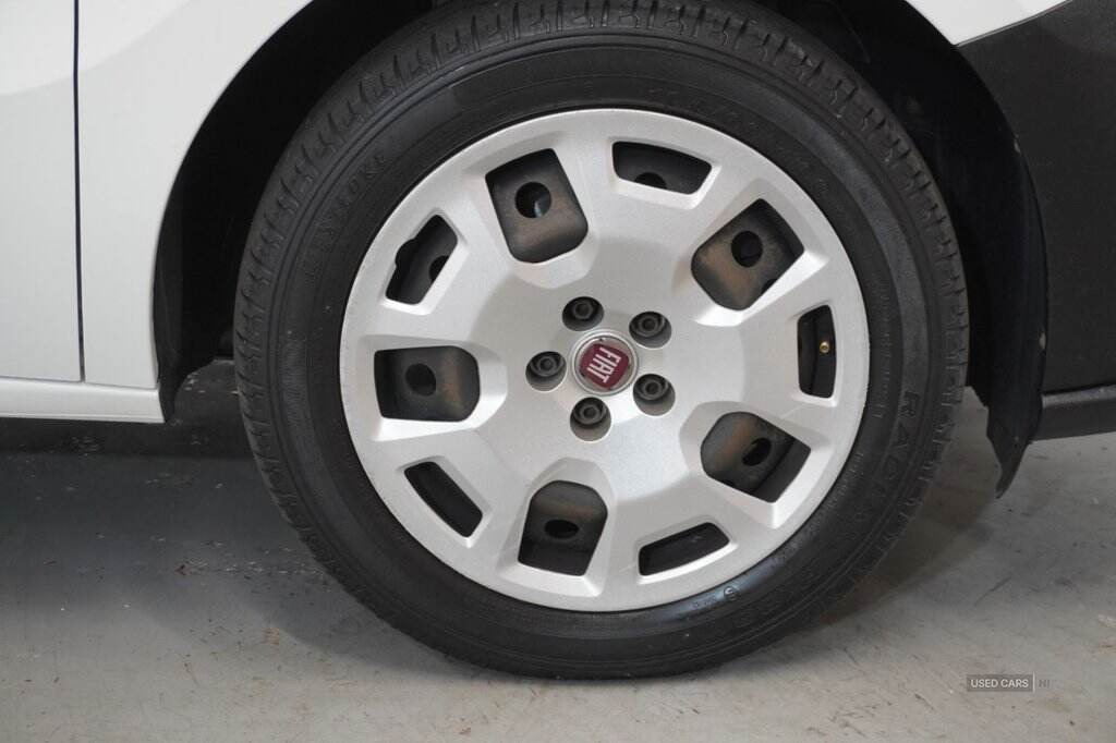 2021 Fiat Doblo 1.6 MultiJetII Maxi Tecnico Panel Van 6dr Diesel Manual L2 H1 Euro 6 (s/s) (105 bhp)