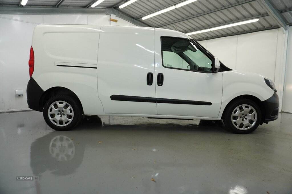 2021 Fiat Doblo 1.6 MultiJetII Maxi Tecnico Panel Van 6dr Diesel Manual L2 H1 Euro 6 (s/s) (105 bhp)