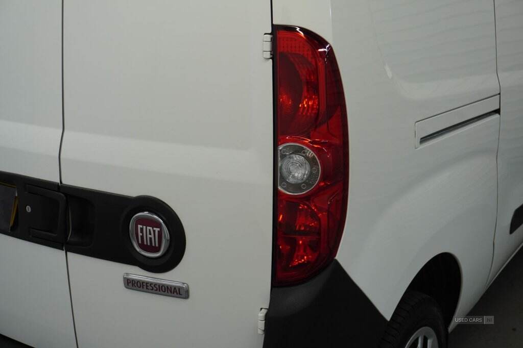 2021 Fiat Doblo 1.6 MultiJetII Maxi Tecnico Panel Van 6dr Diesel Manual L2 H1 Euro 6 (s/s) (105 bhp)