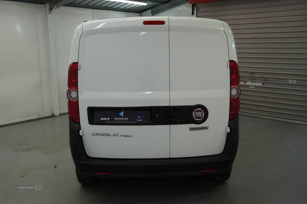 2021 Fiat Doblo 1.6 MultiJetII Maxi Tecnico Panel Van 6dr Diesel Manual L2 H1 Euro 6 (s/s) (105 bhp)
