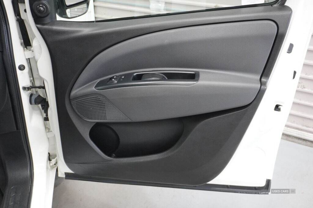 2021 Fiat Doblo 1.6 MultiJetII Maxi Tecnico Panel Van 6dr Diesel Manual L2 H1 Euro 6 (s/s) (105 bhp)