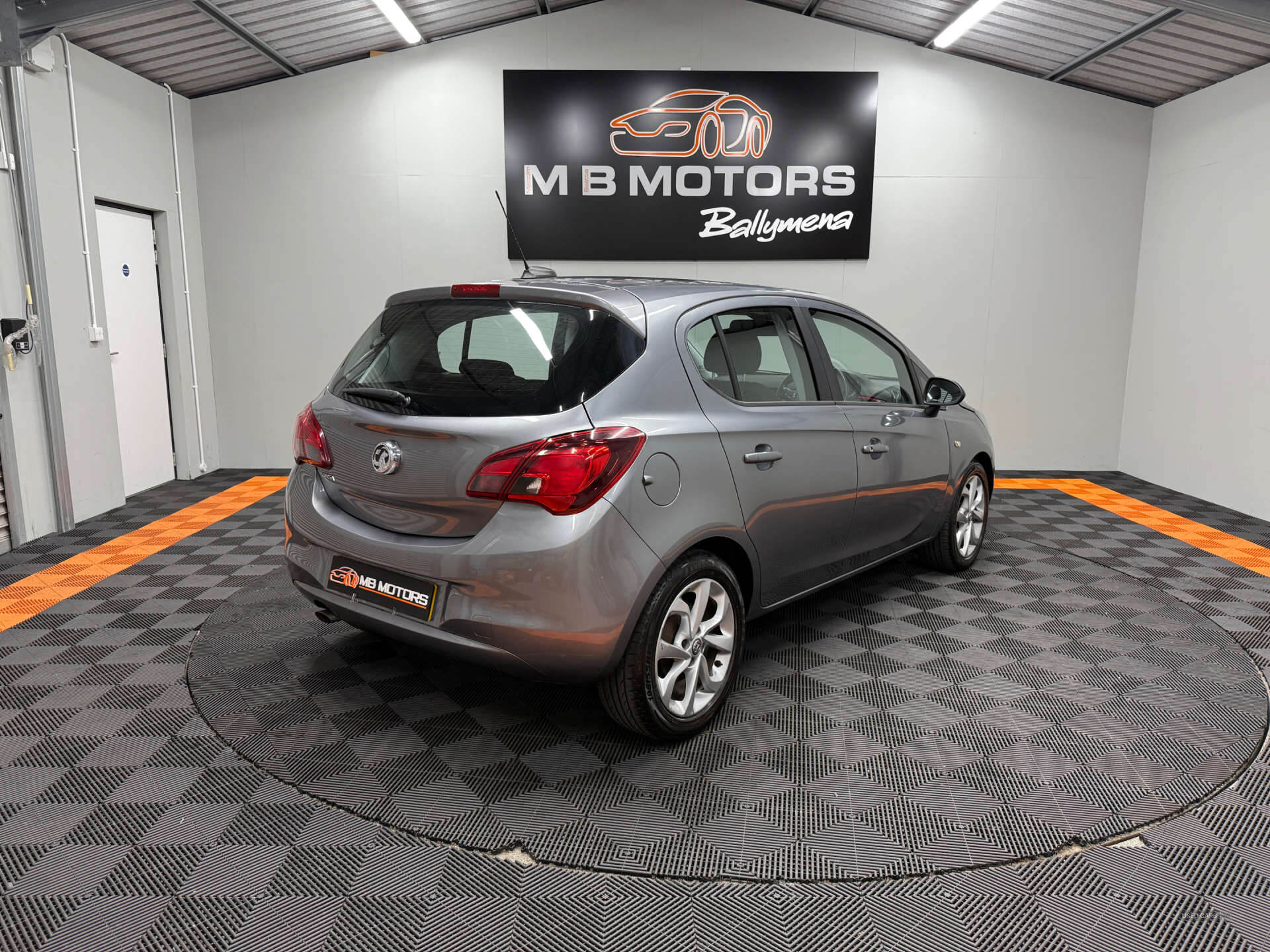 Apr 2019 Vauxhall Corsa 1.4 SRi Nav 5dr