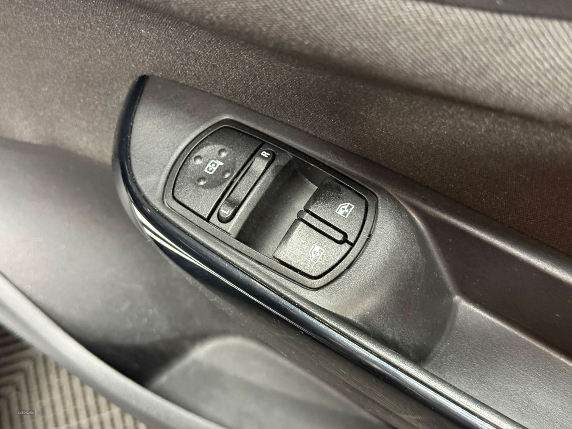 Apr 2019 Vauxhall Corsa 1.4 SRi Nav 5dr