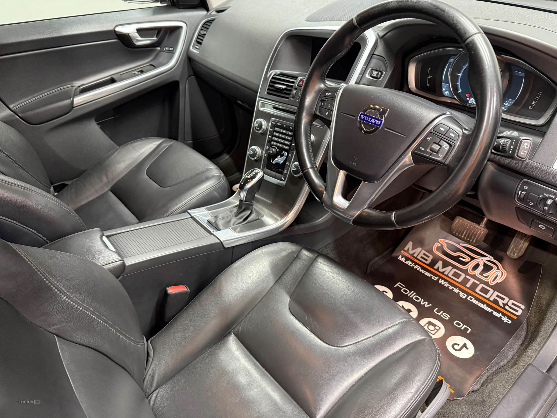 Apr 2015 Volvo XC60 D5 [215] SE Lux Nav 5dr AWD Geartronic
