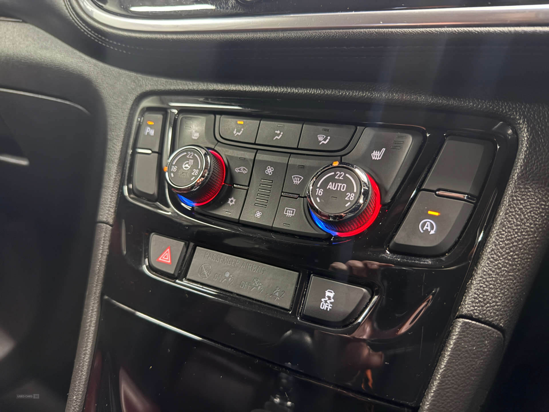 Jan 2019 Vauxhall Mokka 1.4T ecoTEC Elite Nav 5dr