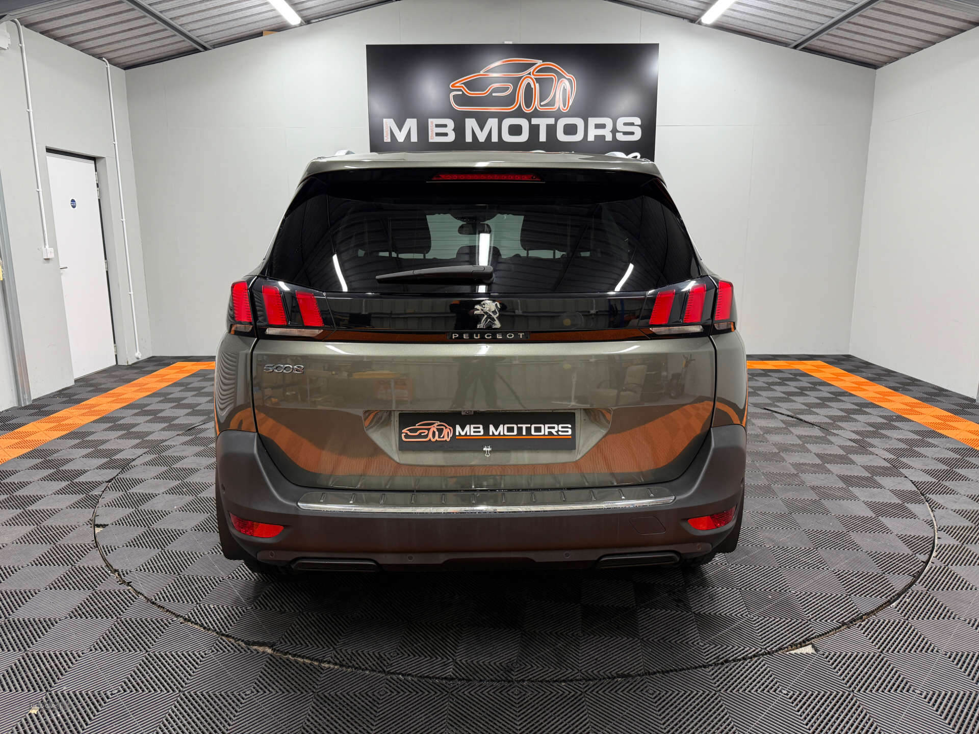 Apr 2019 Peugeot 5008 1.5 BlueHDi Allure 5dr