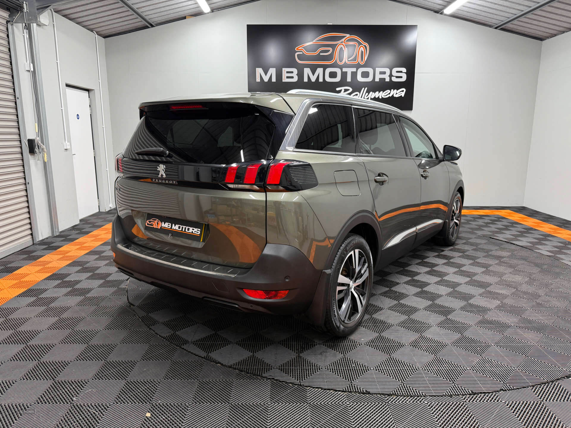 Apr 2019 Peugeot 5008 1.5 BlueHDi Allure 5dr