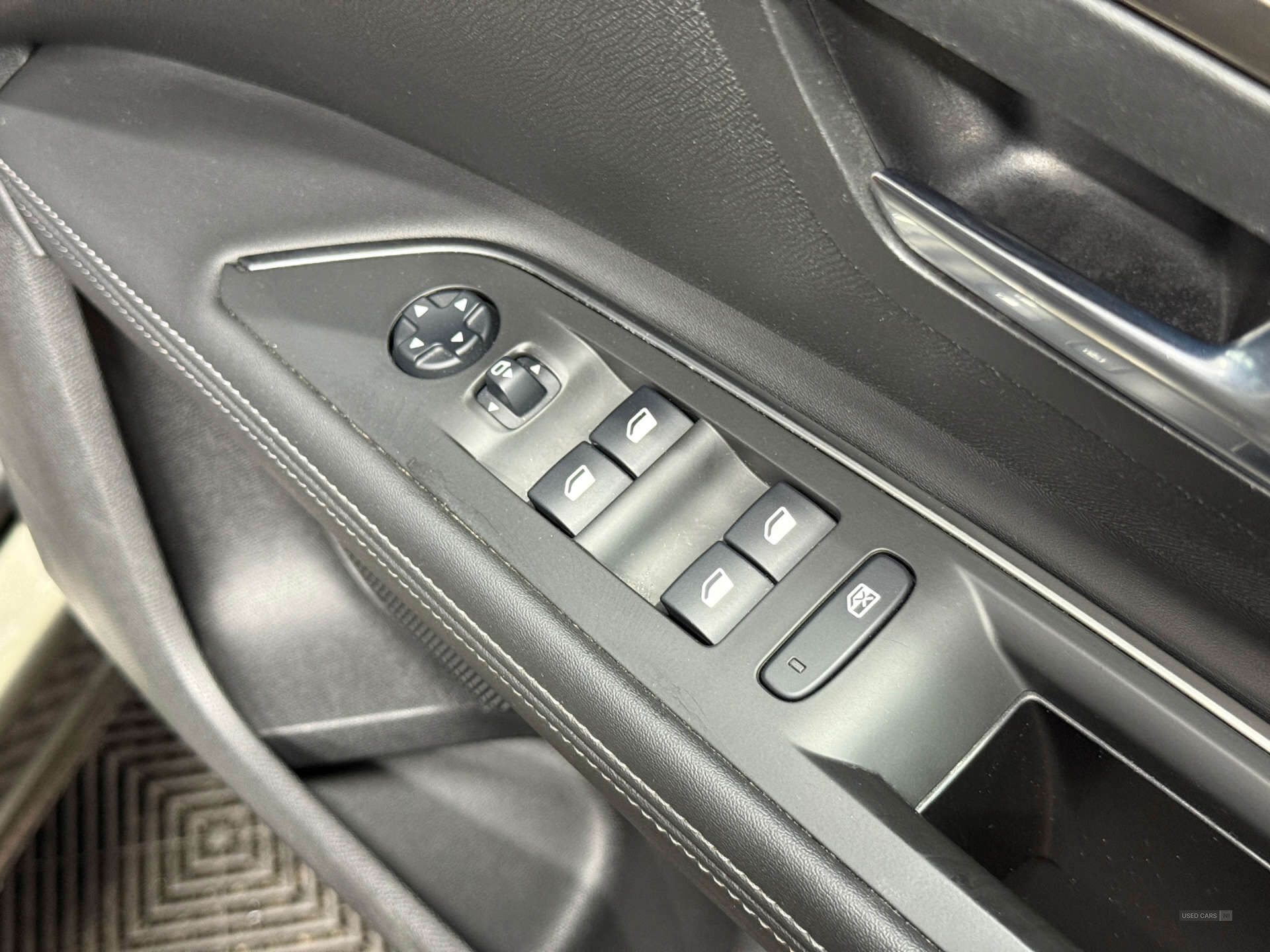 Apr 2019 Peugeot 5008 1.5 BlueHDi Allure 5dr