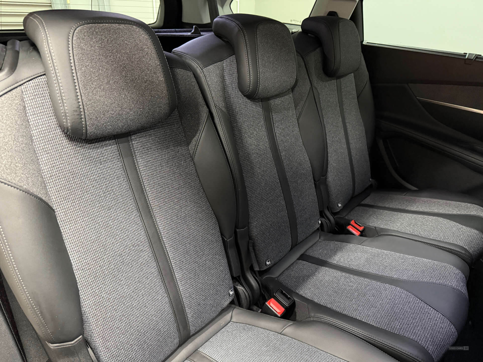 Apr 2019 Peugeot 5008 1.5 BlueHDi Allure 5dr