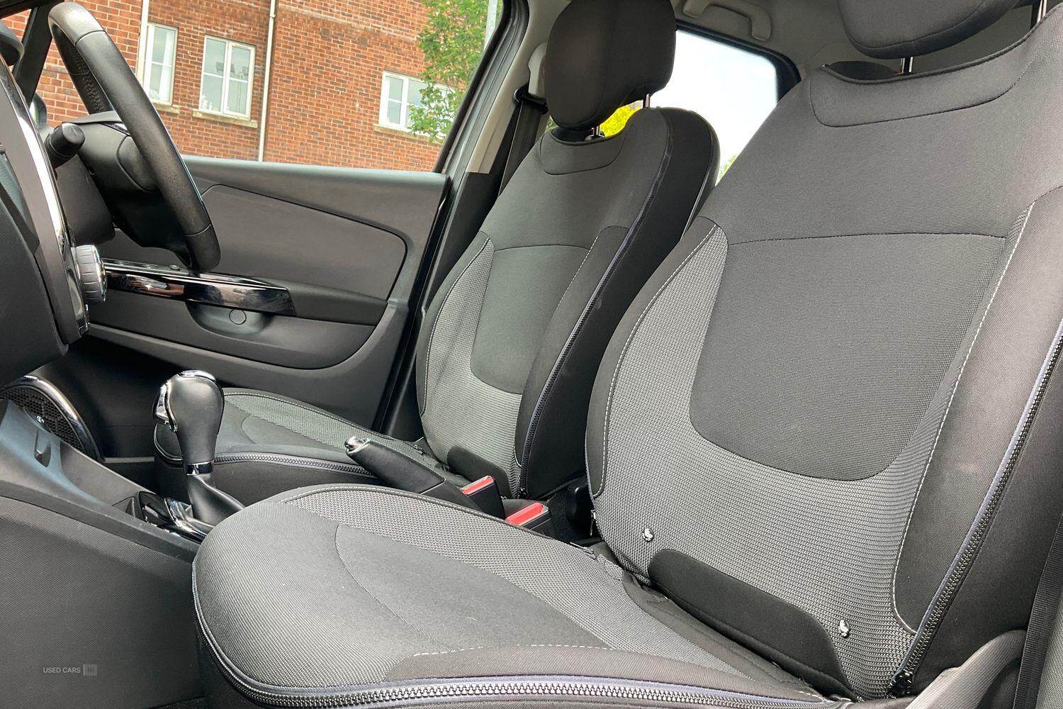 Jan 2016 Renault Captur 1.5 dCi 90 Dynamique S Nav 5dr Auto