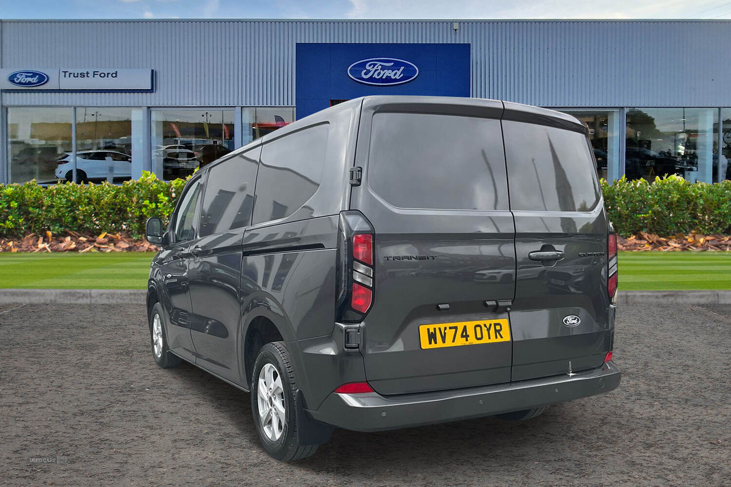 Sep 2024 Ford Transit Custom 2.0 EcoBlue 136ps H1 Van Limited Auto