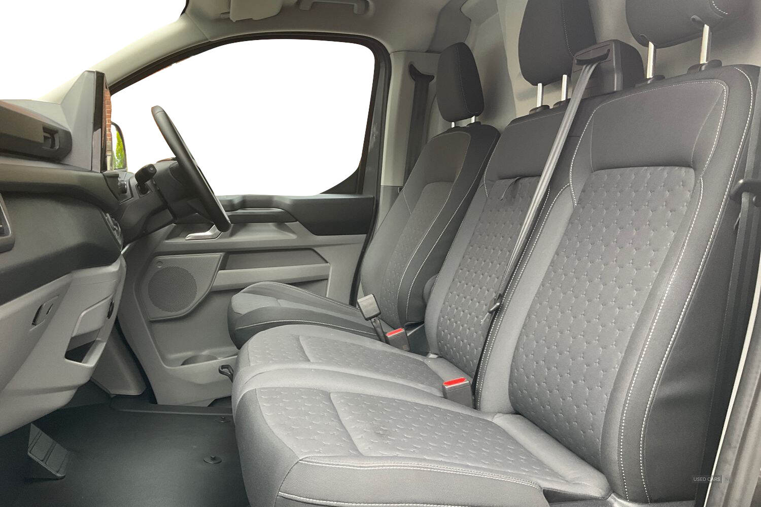 Sep 2024 Ford Transit Custom 2.0 EcoBlue 136ps H1 Van Limited Auto