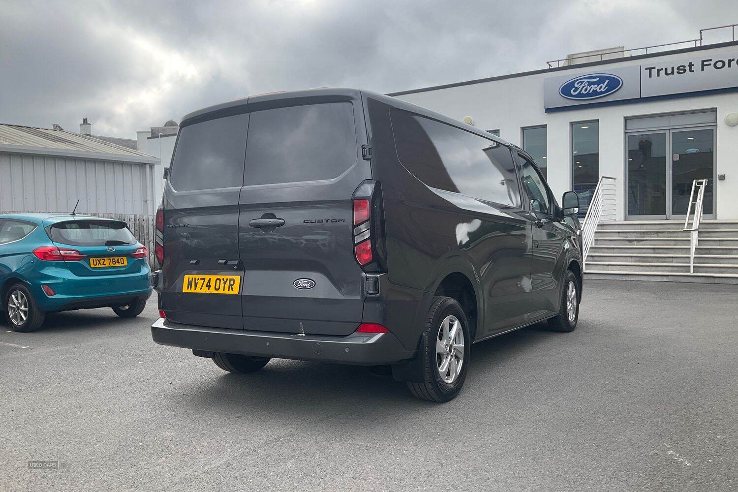 Sep 2024 Ford Transit Custom 2.0 EcoBlue 136ps H1 Van Limited Auto