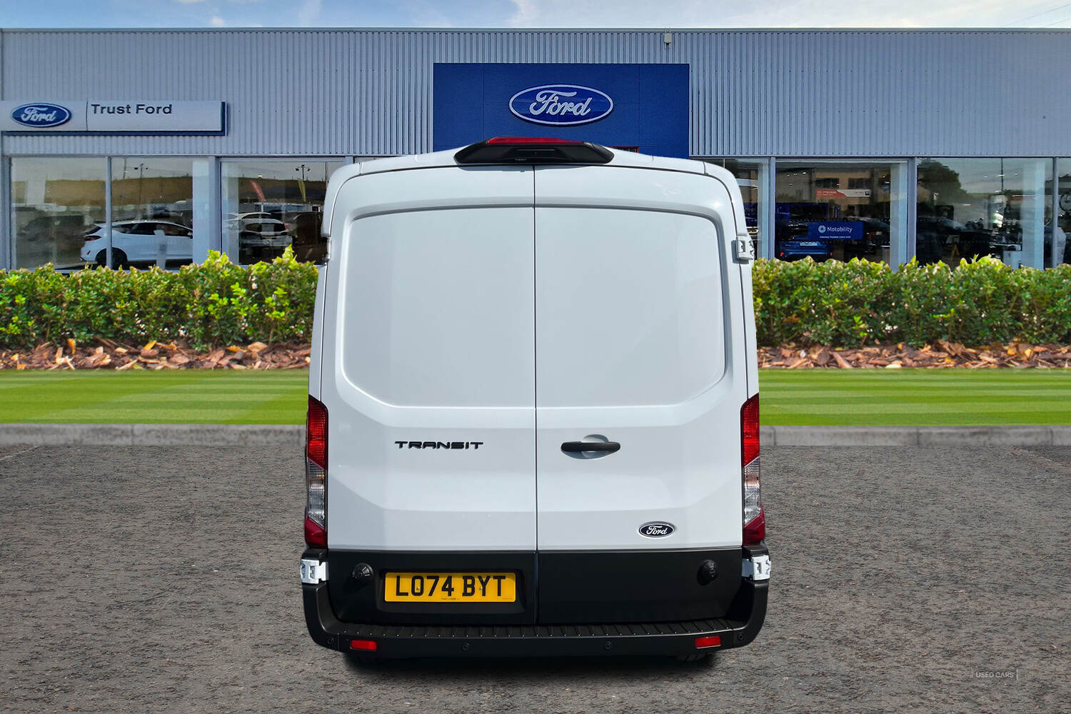 Nov 2024 Ford Transit 2.0 EcoBlue 165ps H2 Leader Van [DAP]