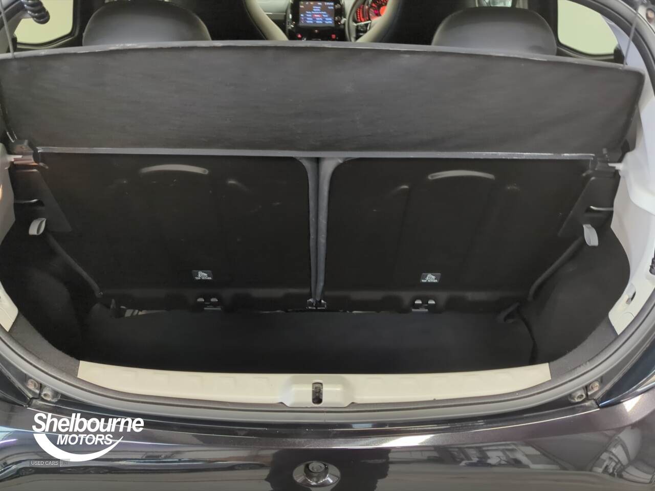 Apr 2018 Toyota Aygo 1.0 VVT-i X-Clusiv 3 5dr x-shift