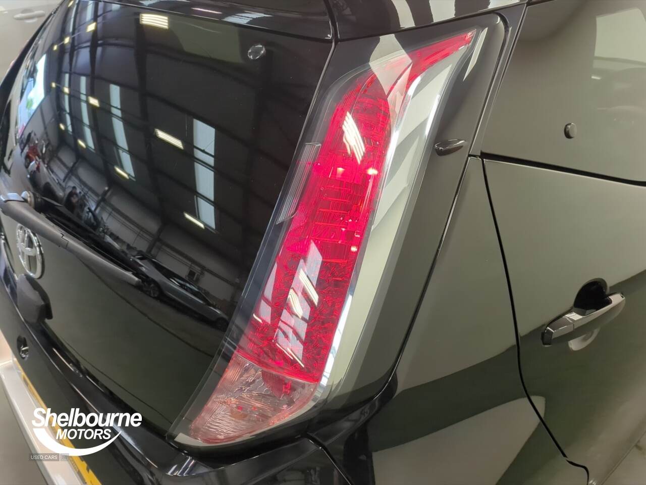 Apr 2018 Toyota Aygo 1.0 VVT-i X-Clusiv 3 5dr x-shift