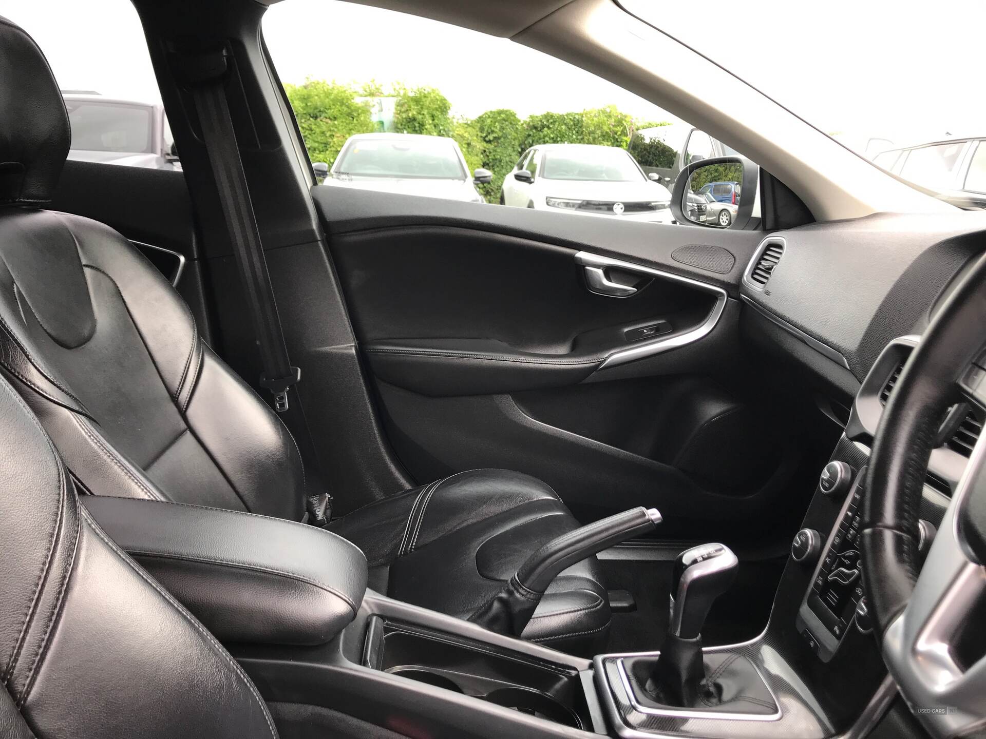 Apr 2017 Volvo V40 T3 [152] Inscription 5dr