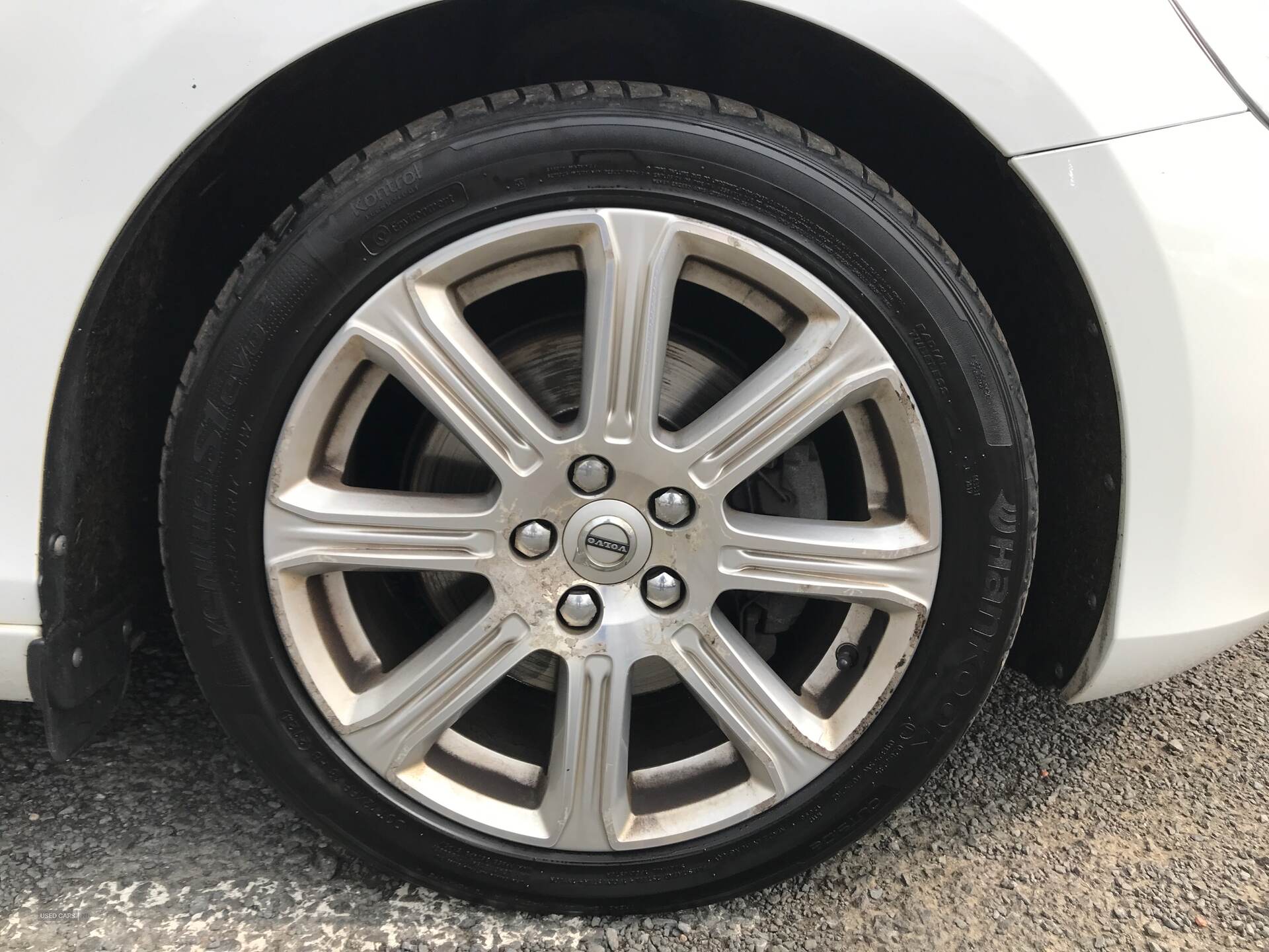 Apr 2017 Volvo V40 T3 [152] Inscription 5dr