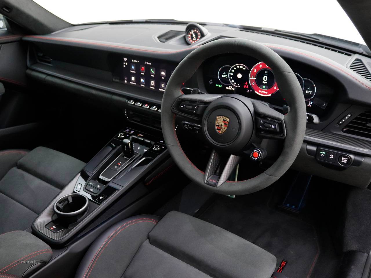 Apr 2025 Porsche 911 GTS t-Hybrid 2dr PDK