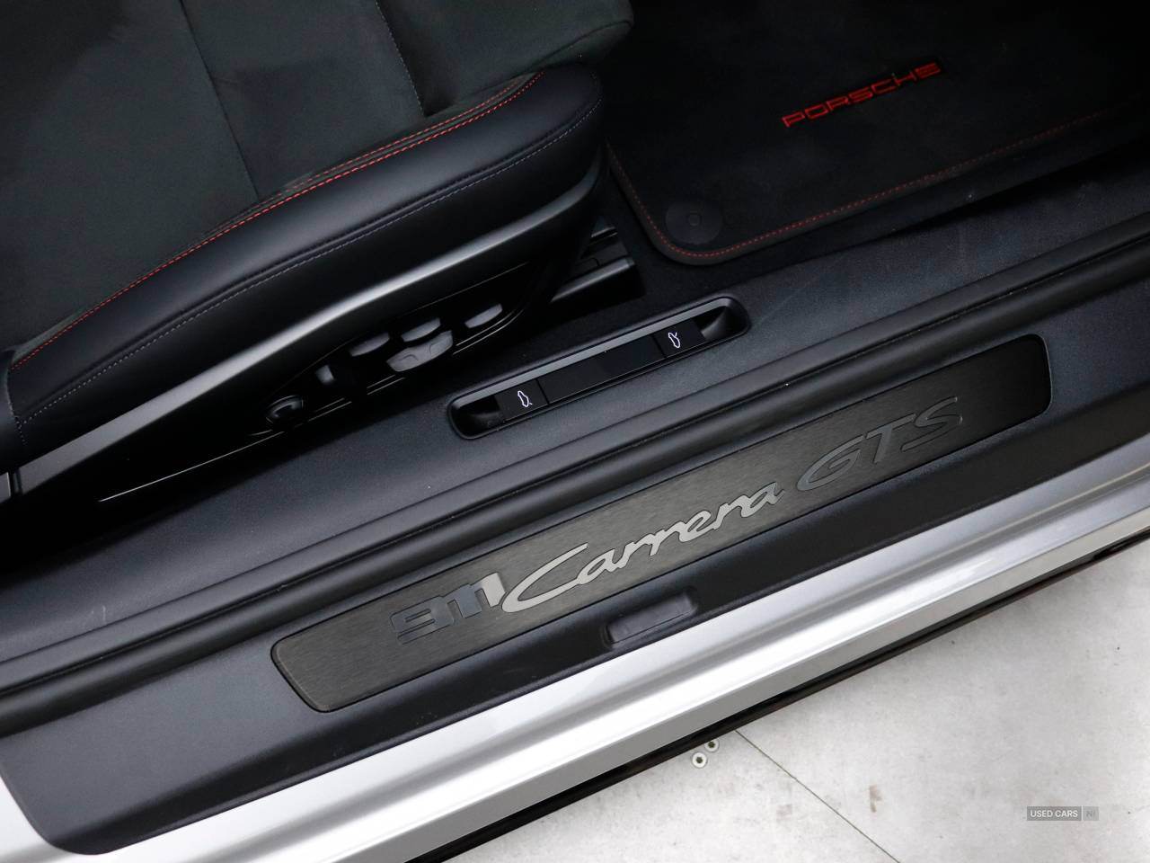 Apr 2025 Porsche 911 GTS t-Hybrid 2dr PDK
