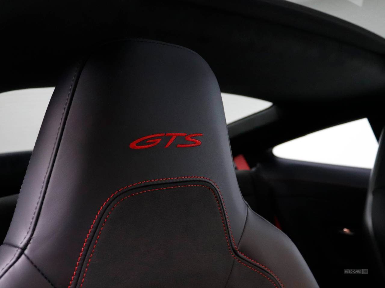 Apr 2025 Porsche 911 GTS t-Hybrid 2dr PDK