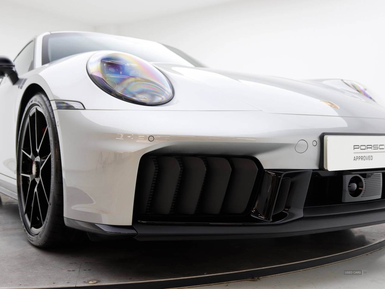 Apr 2025 Porsche 911 GTS t-Hybrid 2dr PDK