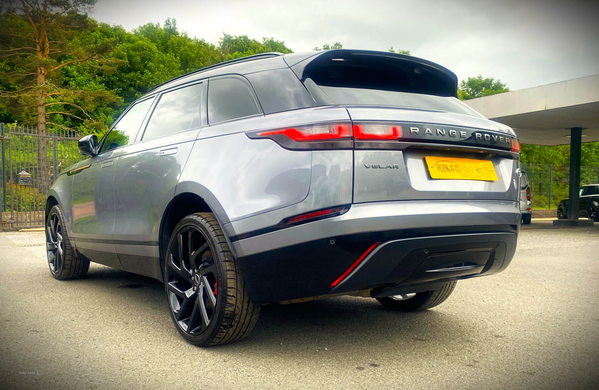 Mar 2022 Land Rover Range Rover Velar 2.0 D200 R-Dynamic SE 5dr Auto