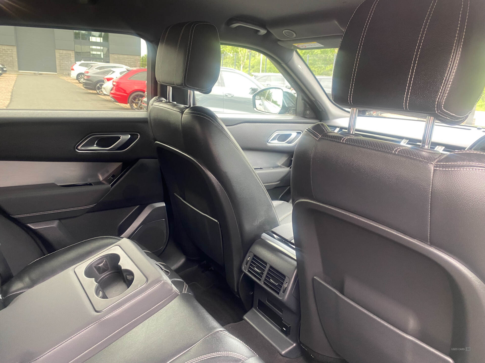 Mar 2022 Land Rover Range Rover Velar 2.0 D200 R-Dynamic SE 5dr Auto