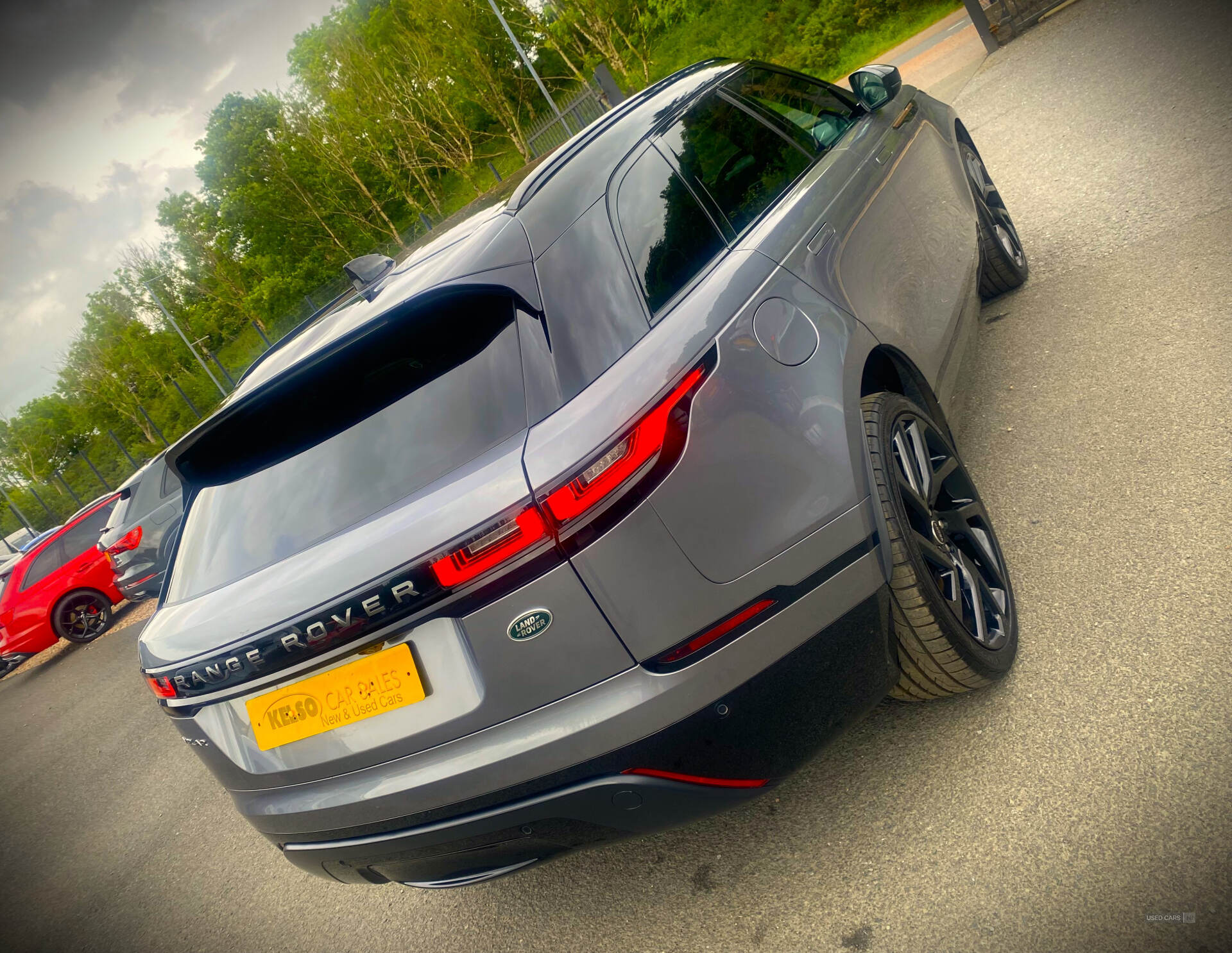 Mar 2022 Land Rover Range Rover Velar 2.0 D200 R-Dynamic SE 5dr Auto