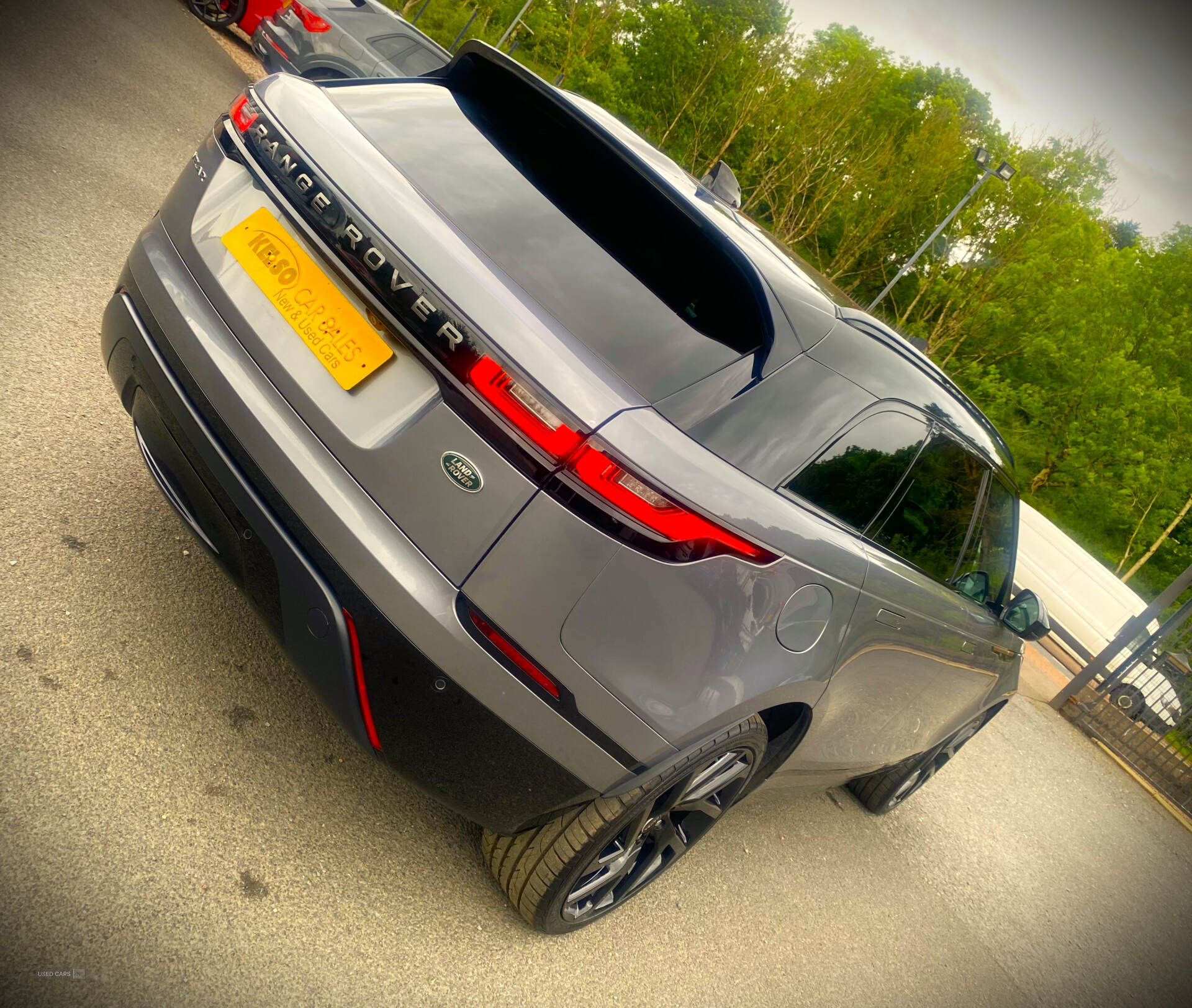 Mar 2022 Land Rover Range Rover Velar 2.0 D200 R-Dynamic SE 5dr Auto